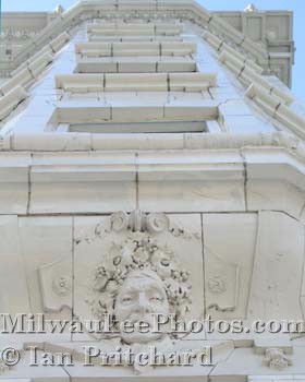 Photograph of Cudahy Faces from www.MilwaukeePhotos.com (C )Ian Pritchard